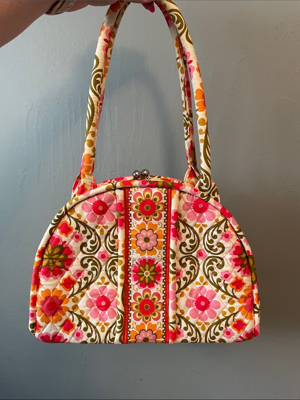 Vera Bradley Eloise Kiss Lock Shoulder Bag in Folkloric Print - EUC